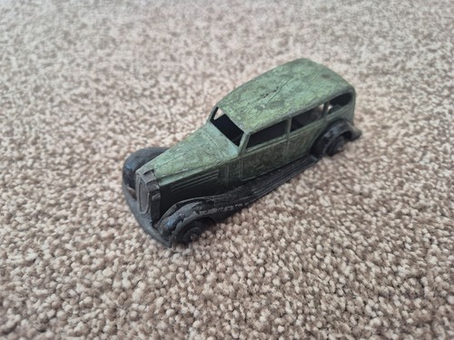 Auto saloon vauxhall - auto,