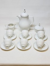 Service A Café En Porcelaine