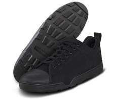 Scarpe basse nere Altama