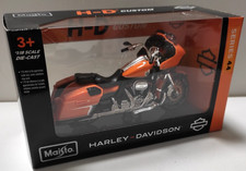 MAISTO H-D CUSTOM 1:18 MOTO