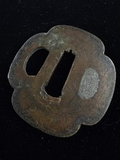 Antica spada trifoglio tsuba
