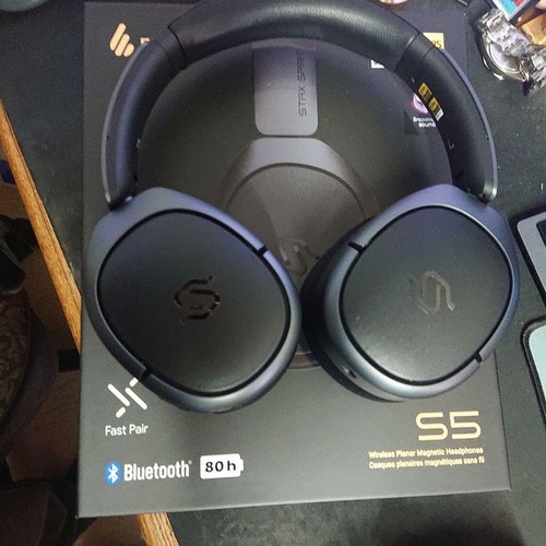 Cuffie wireless magnetiche
