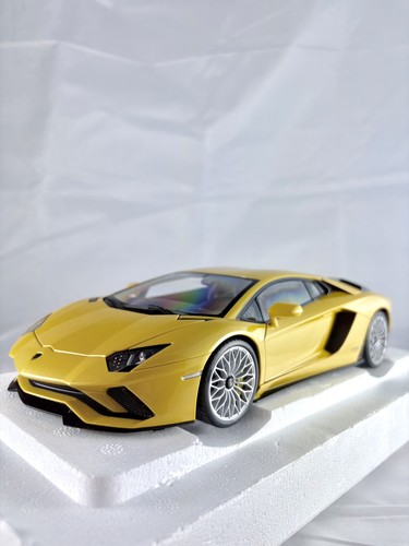 Lamborghini aventador giallo - aventador,