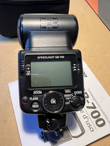 Nikon speedlight 700 - speedlight, sb-700