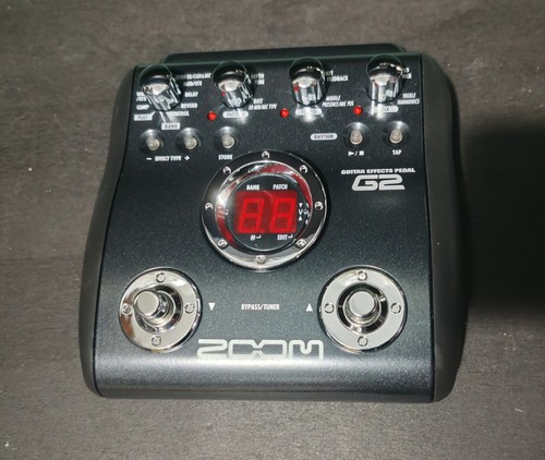 Zoom multieffect pedal - zoom,