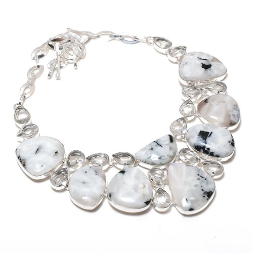Collana con pietre luna - di,