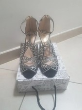 Sandali gioiello eleganti con