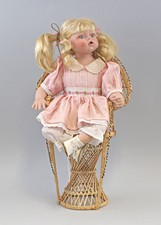 9110088 Niedl. Bambola