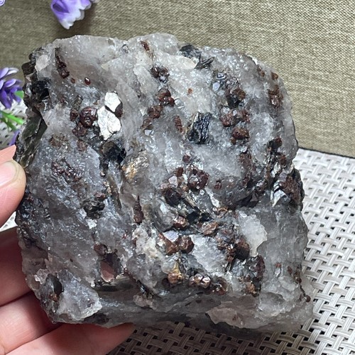 Pietra granato rosso - , mica