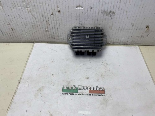 Regolatore tensione - di,