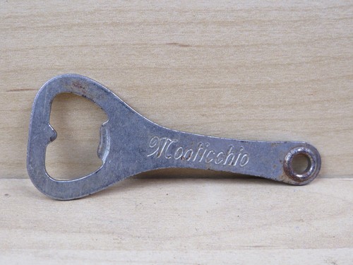 Vecchio apribottiglie - vecchio,