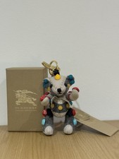 Charm Burberry Stone Stud