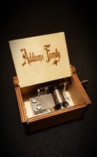 Scatola musicale in legno La