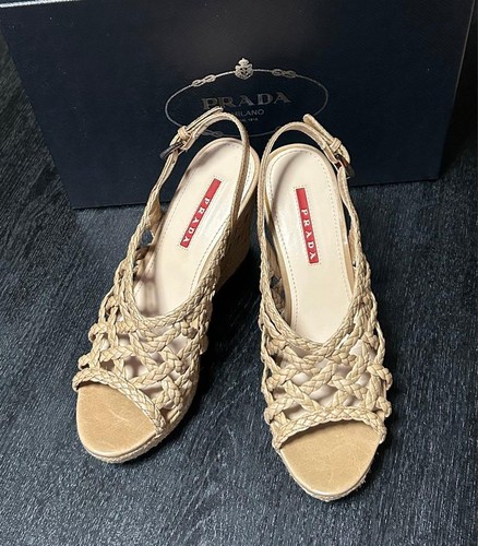 Prada sandali con zeppa - con, design