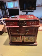 Antica cassettiera cinese da
