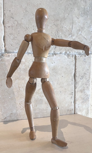 Wood mannequin fully - wood,