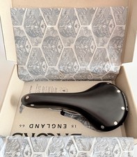 Sella in pelle per bicicletta