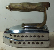 ANTICO FERRO DA STIRO DALL'