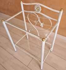 Comodino in ferro battuto Cuore bianco decorato oro