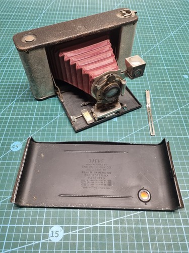 Antica fotocamera pieghevole
