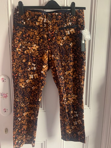 Anthropologie the essential - anthropologie,
