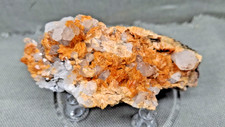 Tinzenite arancione con quarzo – Molinello Mine, Val Graveglia (Liguria, Italia)