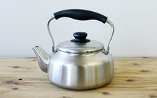 Yanagi Sori Bollitore Acciaio