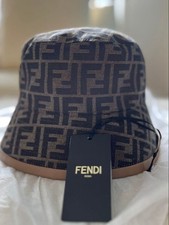 Cappello a secchiello con logo