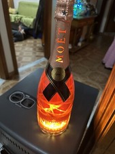 Moet nir - moet,