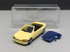 Ford Escort Ghia Cabriolet con capote chiusa cioccolatino auto H0 1:87