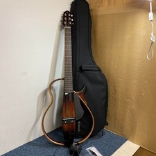 Chitarra acustica elettrica