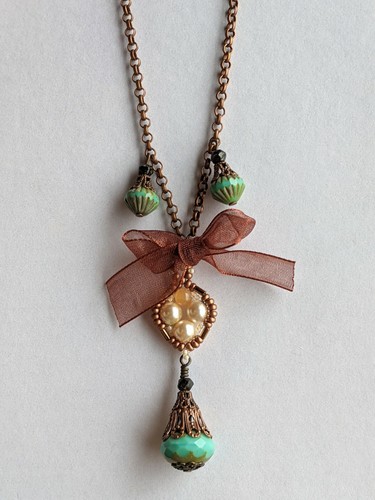 Collana vittoriana stile