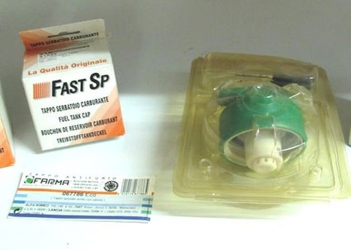 Tappo serbatoio benzina con - serbatoio,