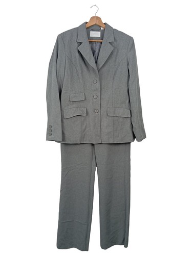 Fashion and style - and, tailleur