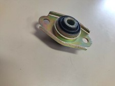 STAFFA SUPPORTO SOSPENSIONE