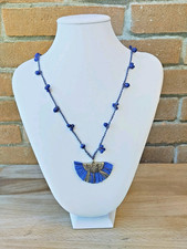 Collana Uncinetto Filo Lurex E Cristalli Blu Con Pendente Ventaglio