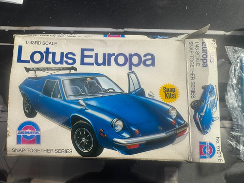 Anmark kit lotus - 1:43,