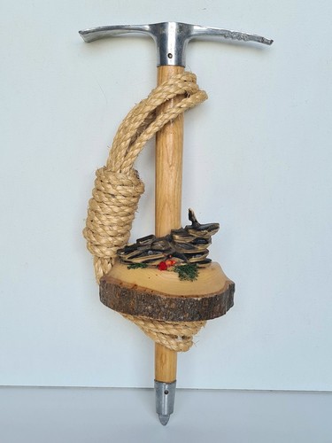 Souvenir montagna piolet e - di,