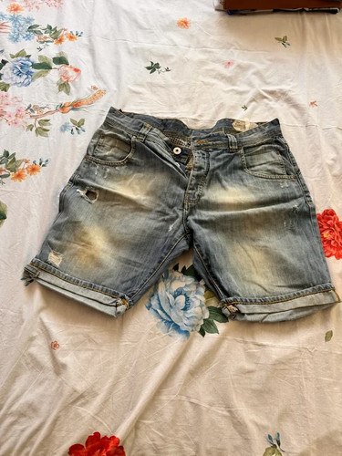 Pantaloncini jeans piazza
