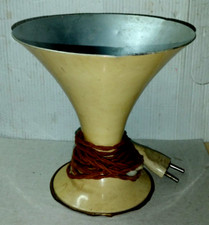 VECCHIO LUME DI QUELLI CHE SI METTEVANO SUL TELEVISORE NEGLI ANNI 50/60