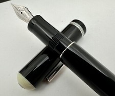 Penna stilografica Delta Via Veneto placcata platino nero pennino oro 14 carati