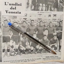 Anni 30  Venezia Calcio Foto Squadra In Posa Sul Campo Del Liguria Ritaglio 
