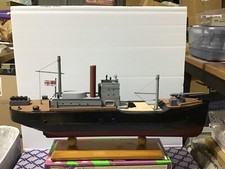 Cacciatore sub peschereccio a