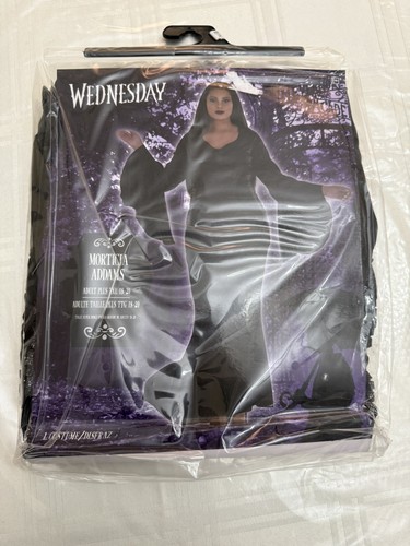Mercoledì morticia addams - mercoledì,