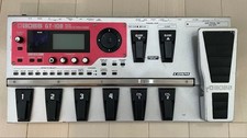 BOSS GT-10B Pedale