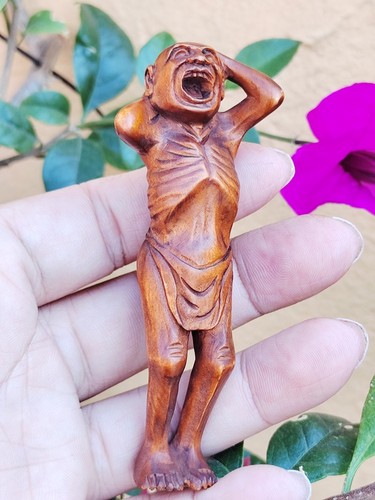 M8977 statuina netsuke in - netsuke,