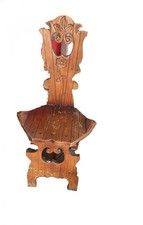 Sedia antica in legno