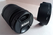 OBIETTIVO NIKON DX AF-S NIKKOR 18-135MM 1:3.5-5.6G ED CON CAPPUCCIO NIKON HB-32 NON TESTATO