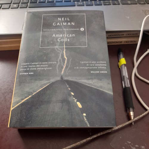 Neil gaiman american gods - american,