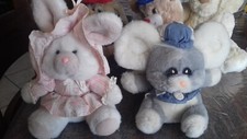 Coppia di peluche (coniglio + topo)